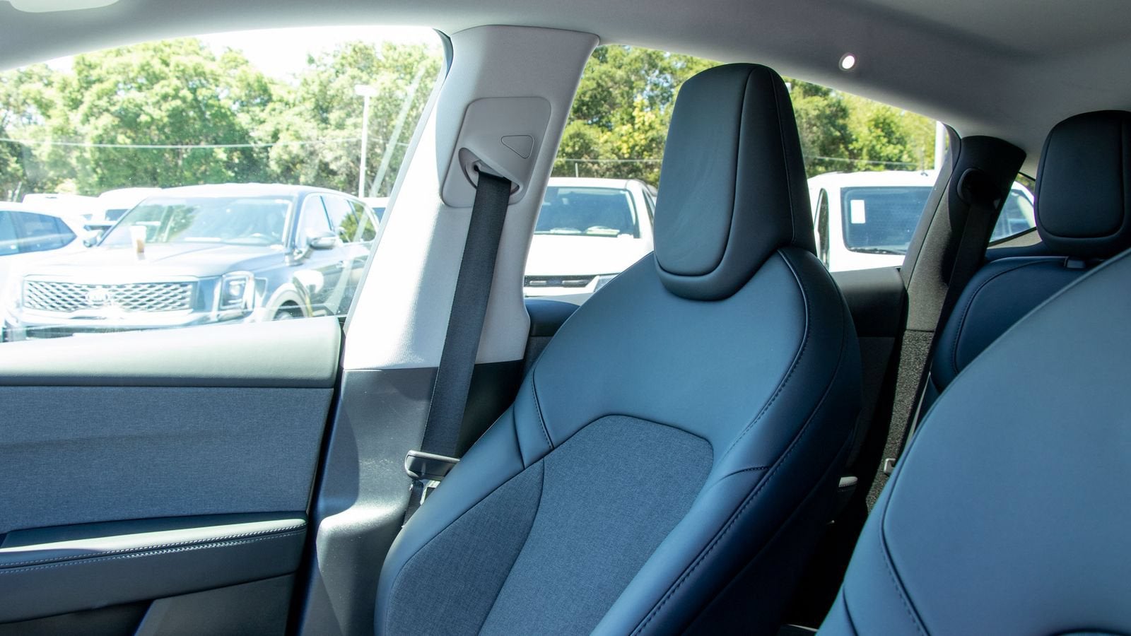 2026 Tesla Model Y Premium Rear-Wheel Drive