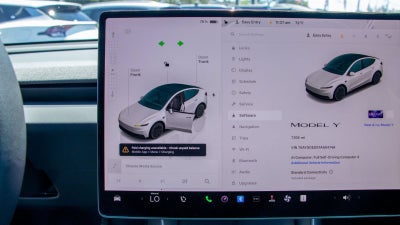 2026 Tesla Model Y Premium Rear-Wheel Drive