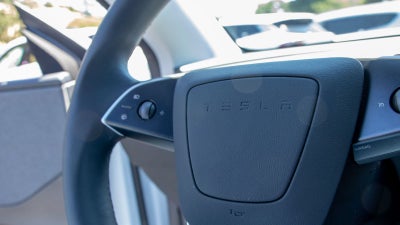 2026 Tesla Model Y Premium Rear-Wheel Drive