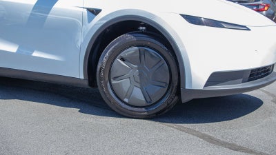 2026 Tesla Model Y Premium Rear-Wheel Drive
