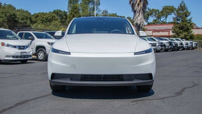2026 Tesla Model Y Premium Rear-Wheel Drive