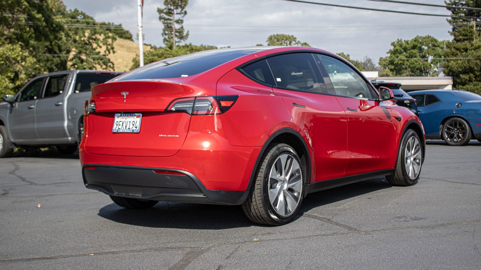 2023 Tesla Model Y Long Range Dual Motor All-Wheel Drive