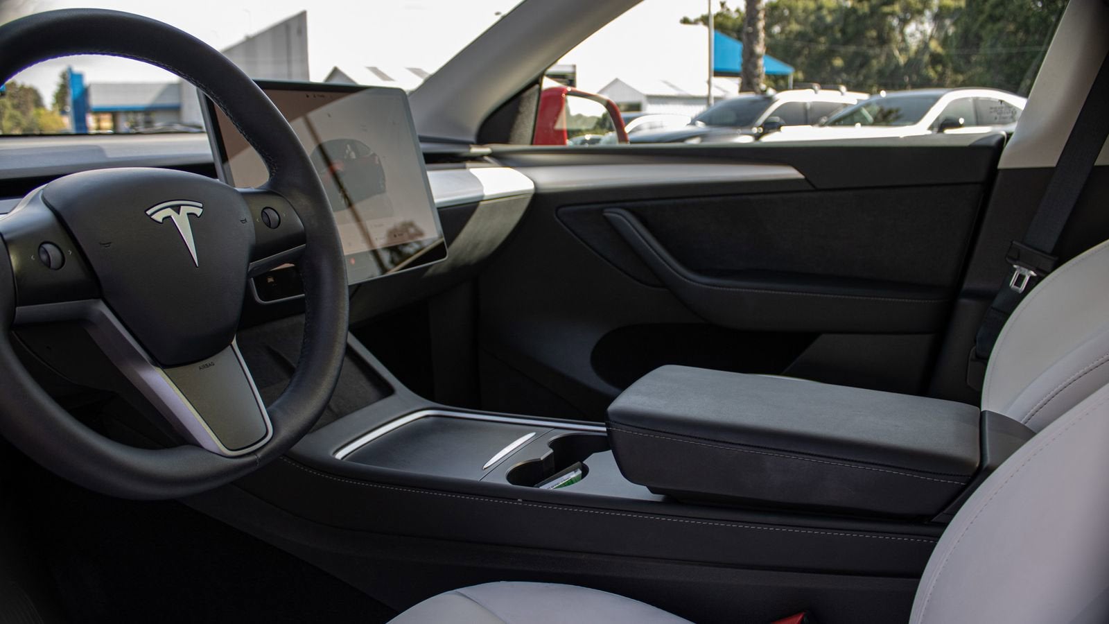 2023 Tesla Model Y Long Range Dual Motor All-Wheel Drive