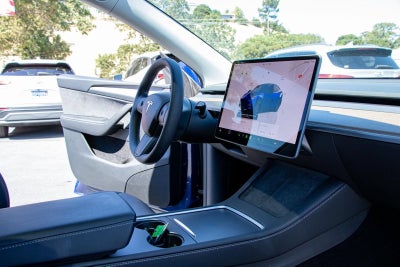 2024 Tesla Model Y Long Range