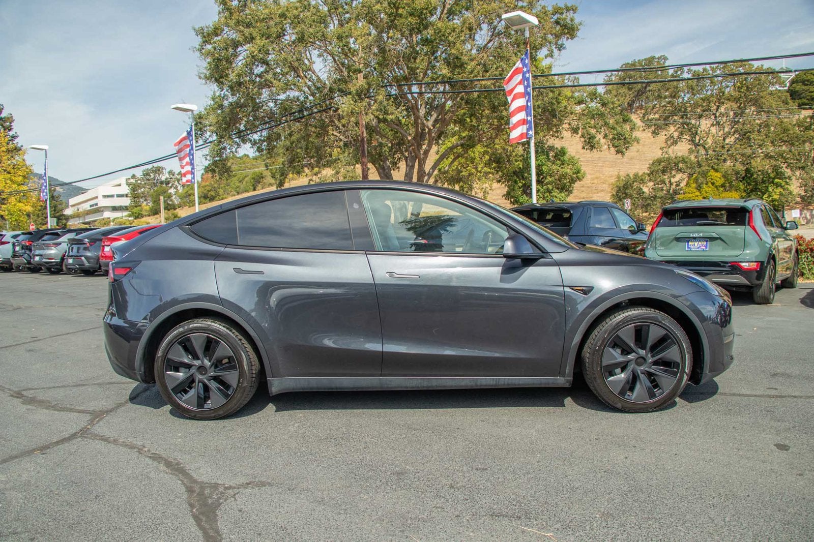 2025 Tesla Model Y Long Range