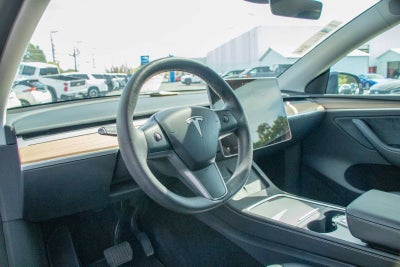 2025 Tesla Model Y Long Range