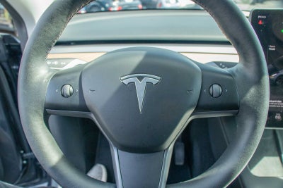 2025 Tesla Model Y Long Range