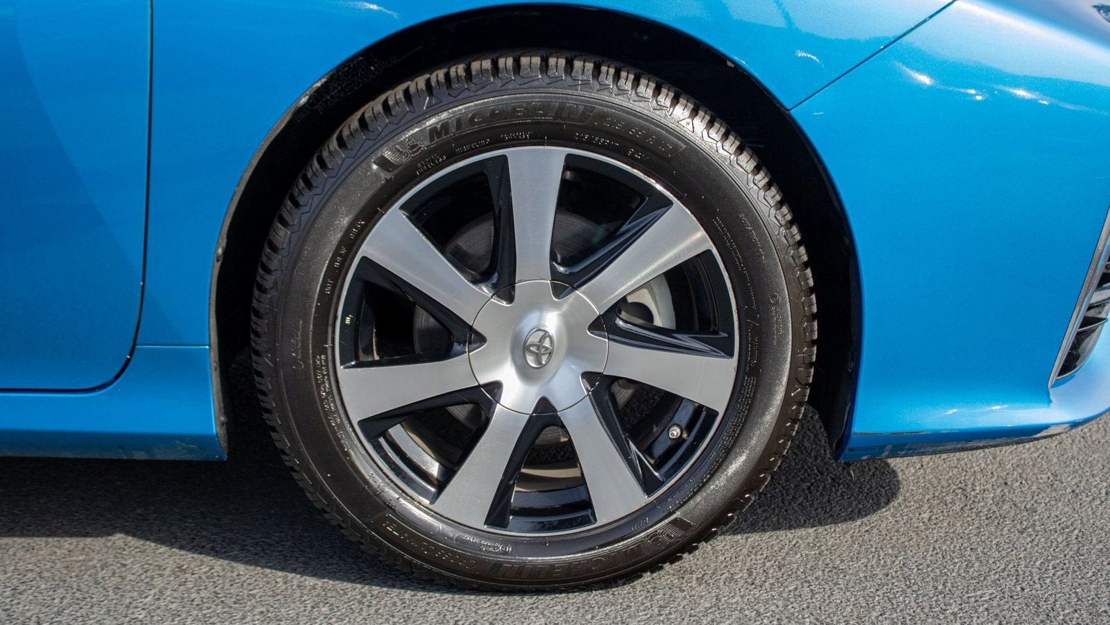 2017 Toyota Mirai Base