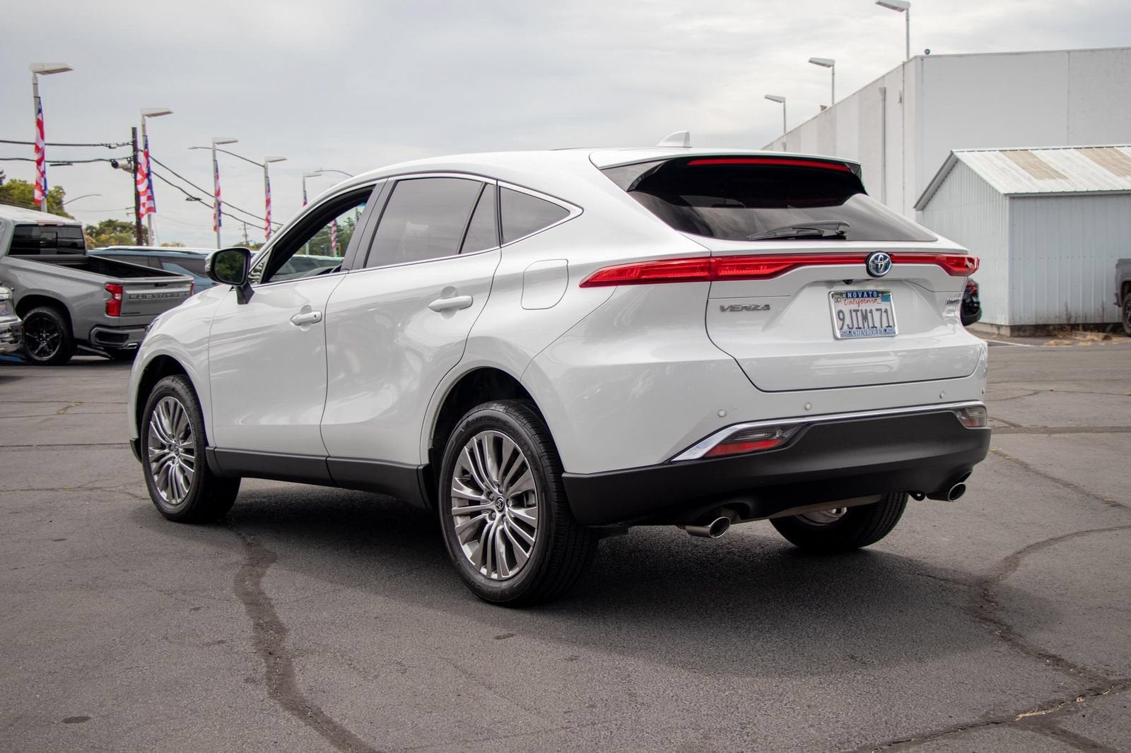 2023 Toyota Venza LE