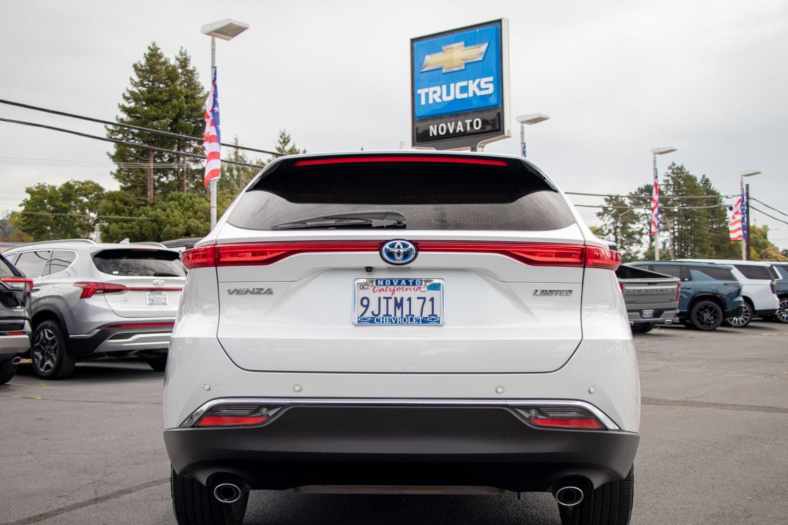 2023 Toyota Venza LE