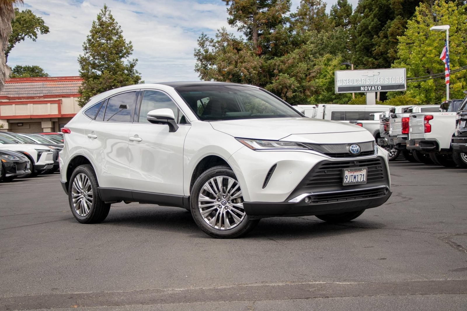 2023 Toyota Venza LE