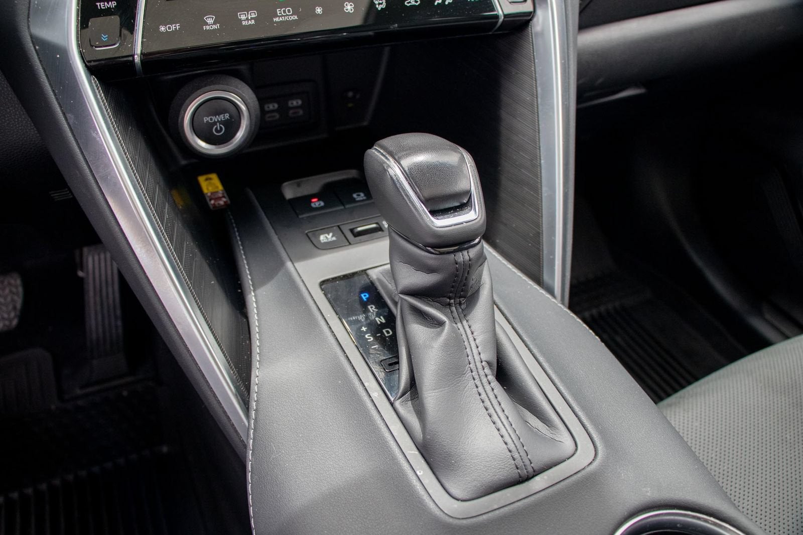 2023 Toyota Venza LE
