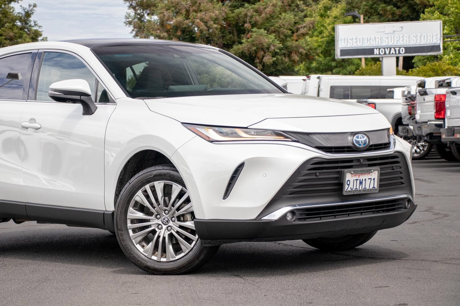2023 Toyota Venza LE