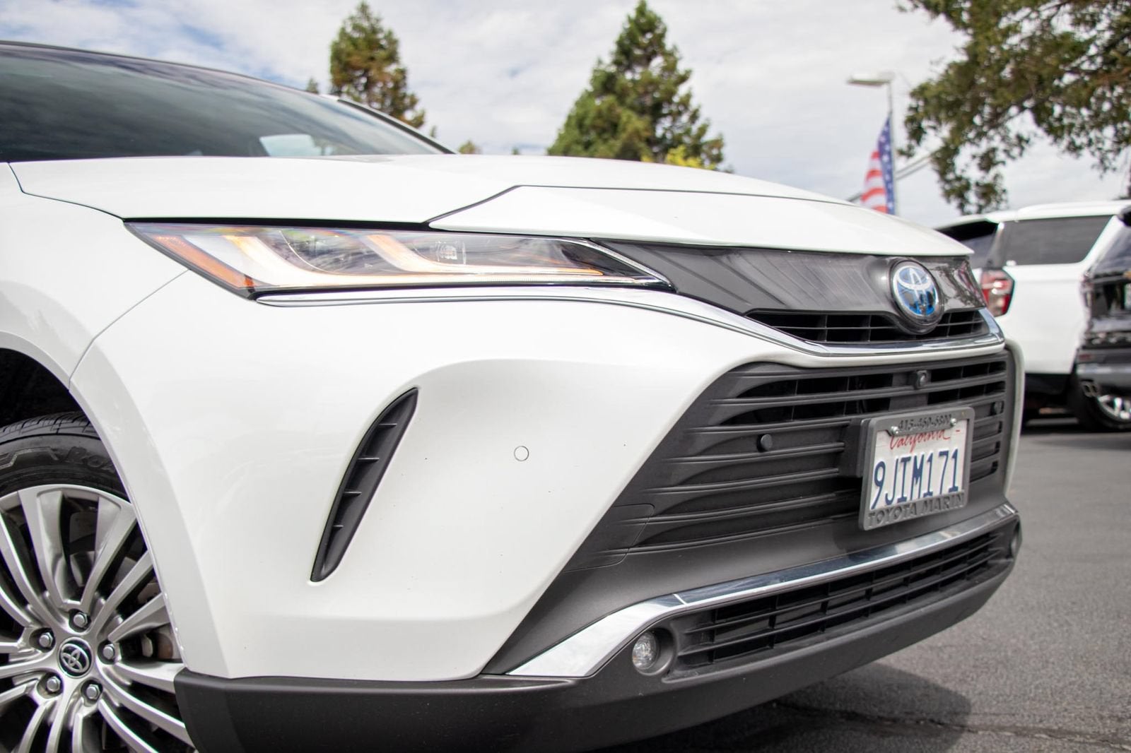 2023 Toyota Venza LE