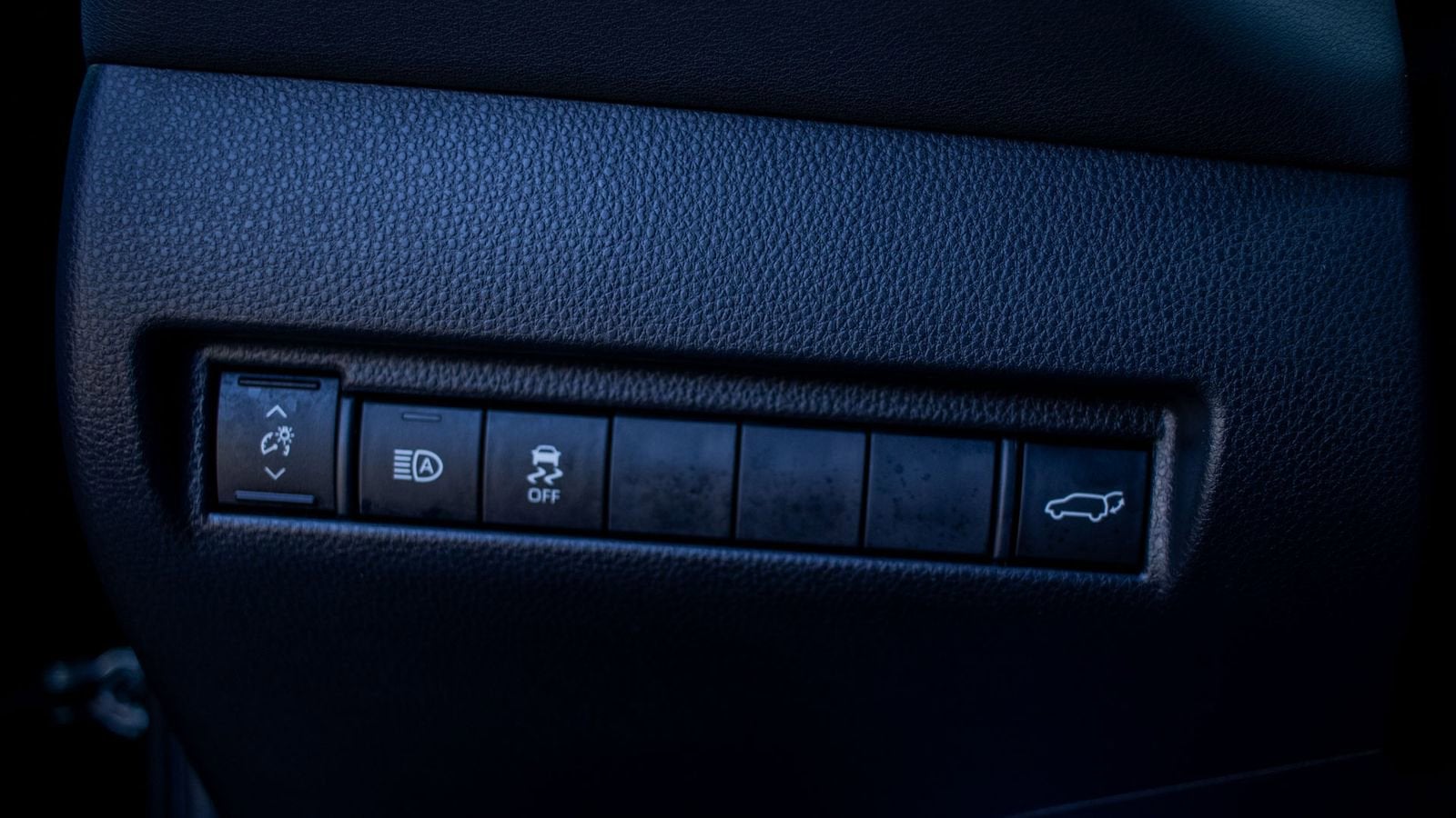 2023 Toyota Venza LE