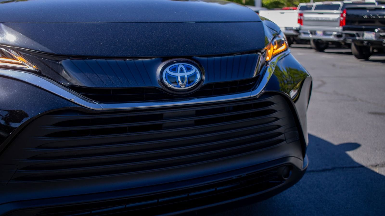 2023 Toyota Venza LE