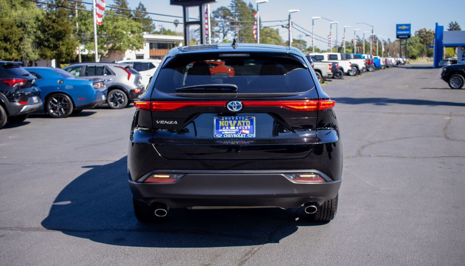 2023 Toyota Venza LE