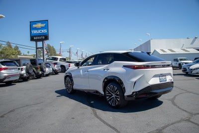 2023 Lexus RZ 450e Luxury