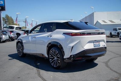 2023 Lexus RZ 450e Luxury
