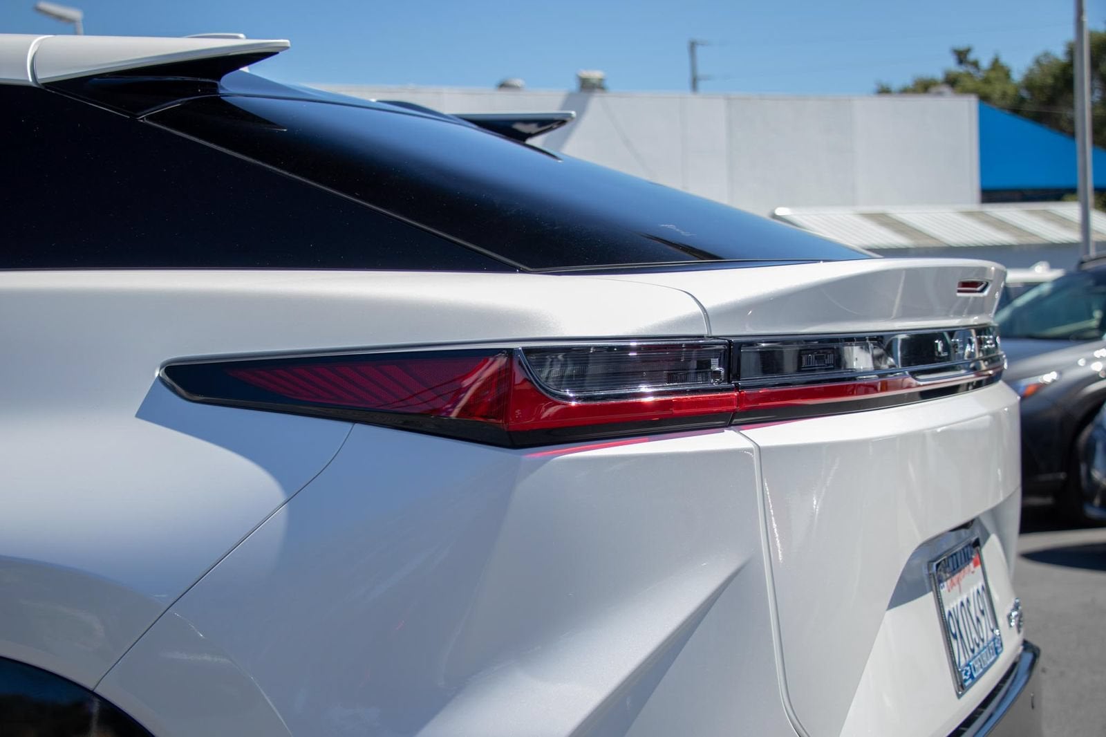 2023 Lexus RZ 450e Luxury