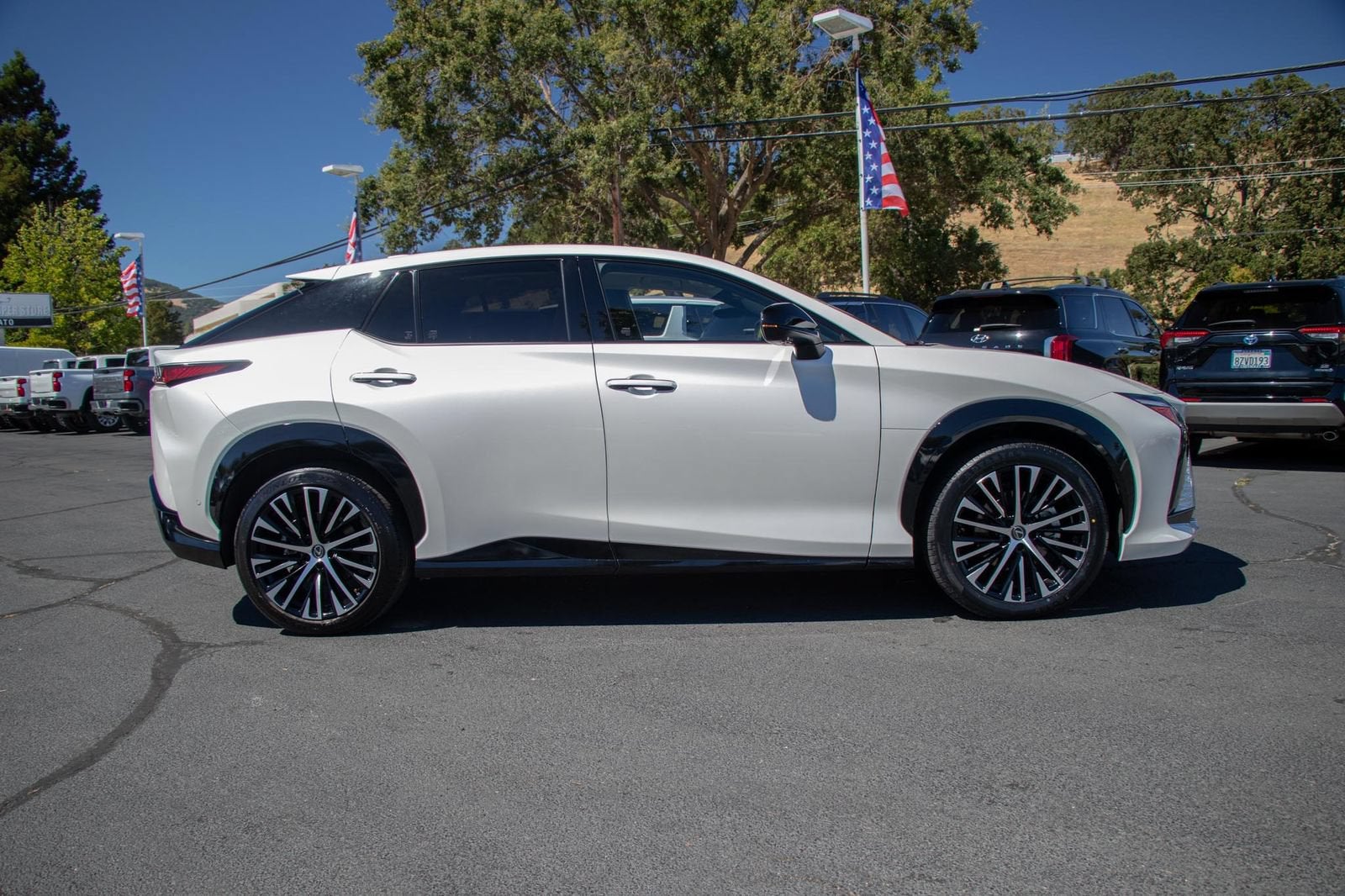 2023 Lexus RZ 450e Luxury