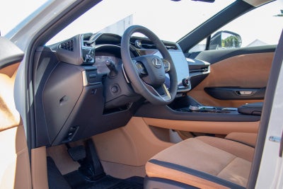 2023 Lexus RZ 450e Luxury