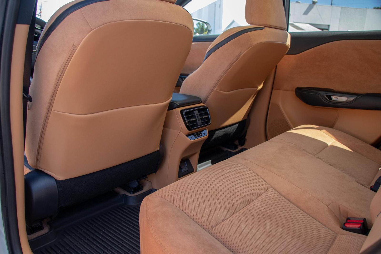 2023 Lexus RZ 450e Luxury