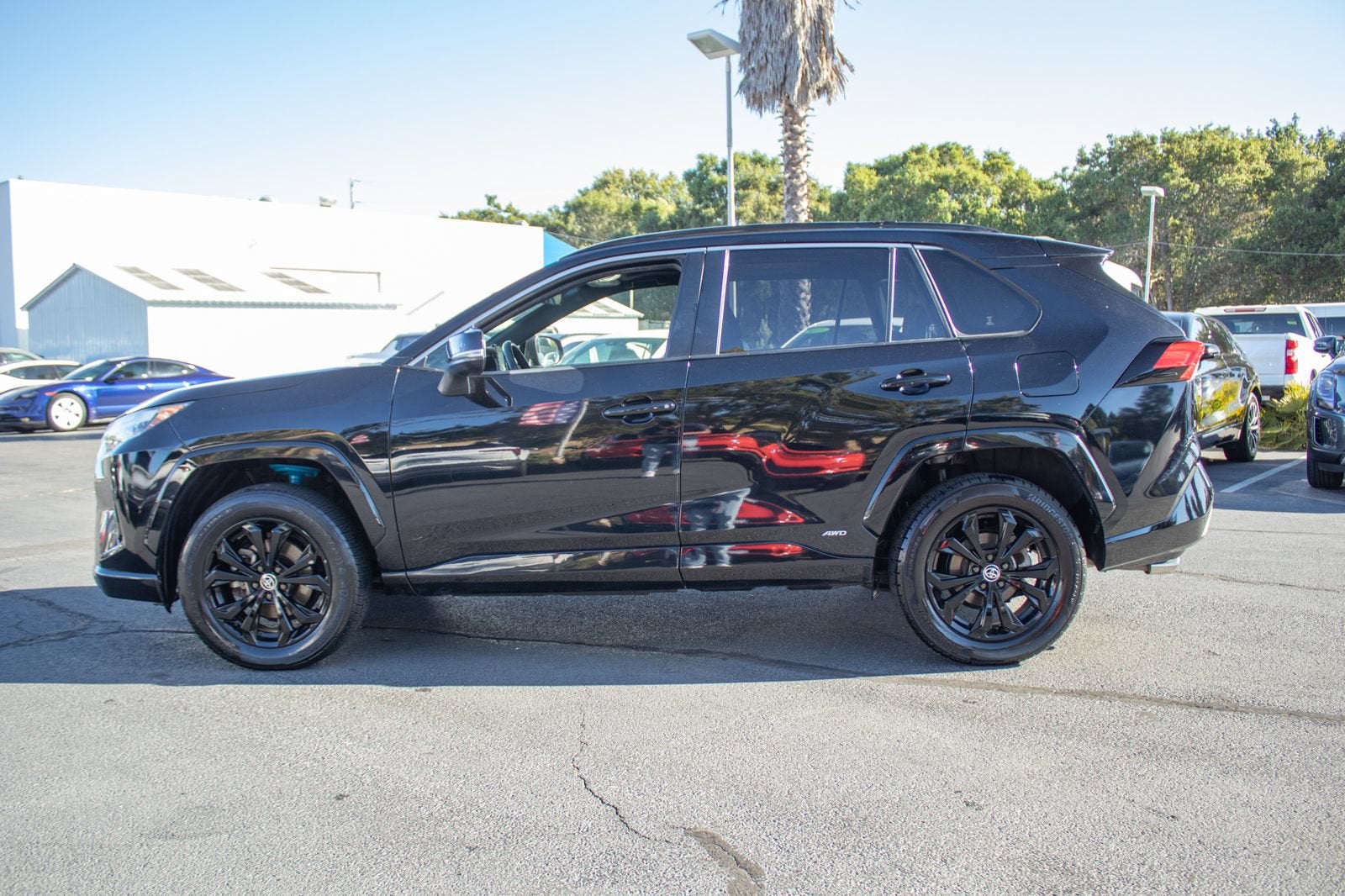 2022 Toyota RAV4 Hybrid SE