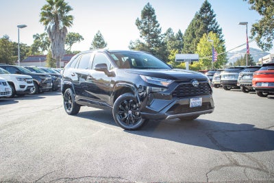 2022 Toyota RAV4 Hybrid SE