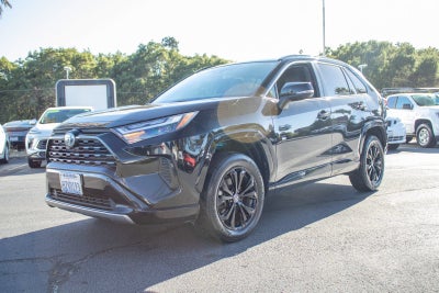 2022 Toyota RAV4 Hybrid SE