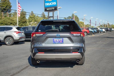 2022 Toyota RAV4 Hybrid SE