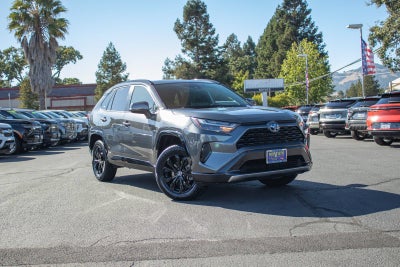 2022 Toyota RAV4 Hybrid SE