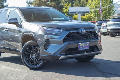 2022 Toyota RAV4 Hybrid SE