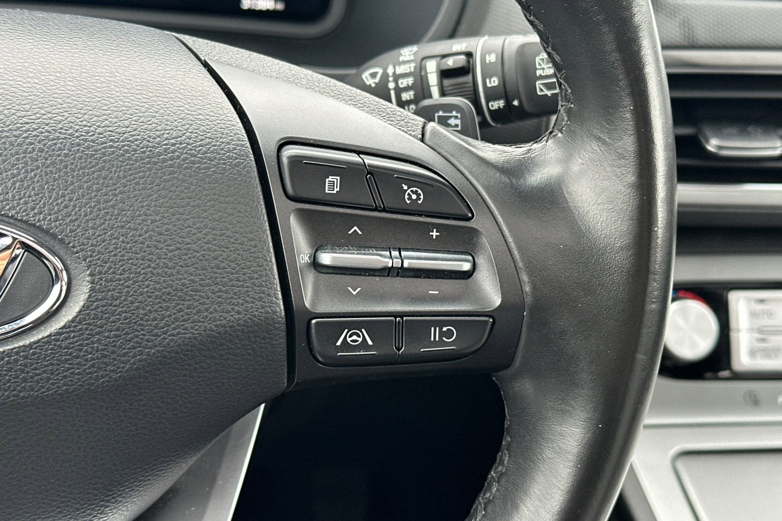 2023 Hyundai Kona Electric SEL