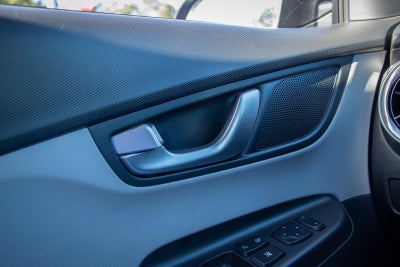 2023 Hyundai Kona Electric SEL