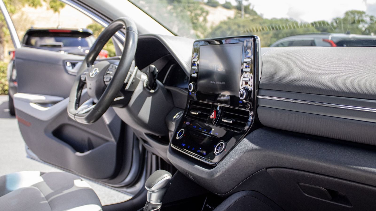 2022 Hyundai Ioniq Plug-In Hybrid SEL