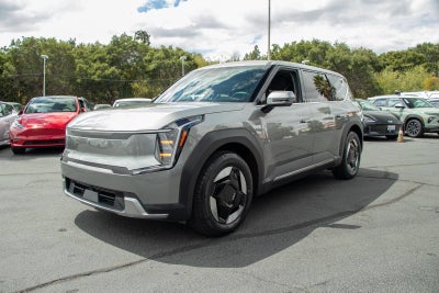 2024 Kia EV9 Light Long Range