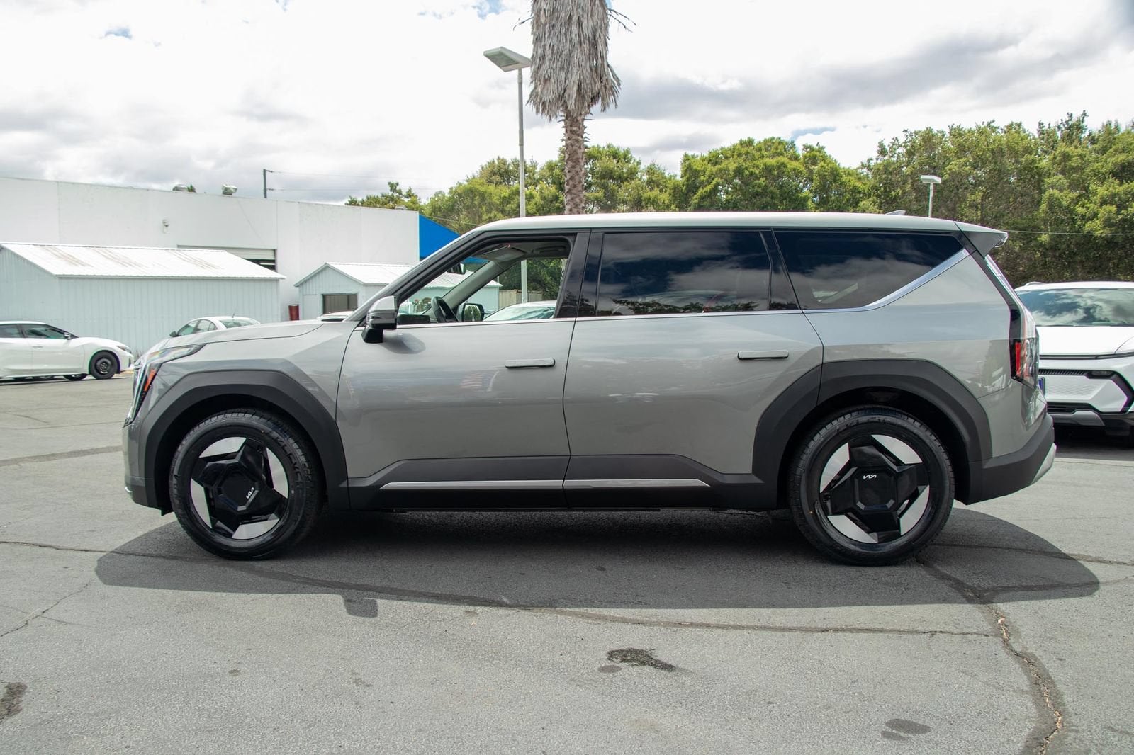 2024 Kia EV9 Light Long Range