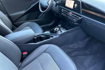 2025 Kia Niro Plug-In Hybrid EX