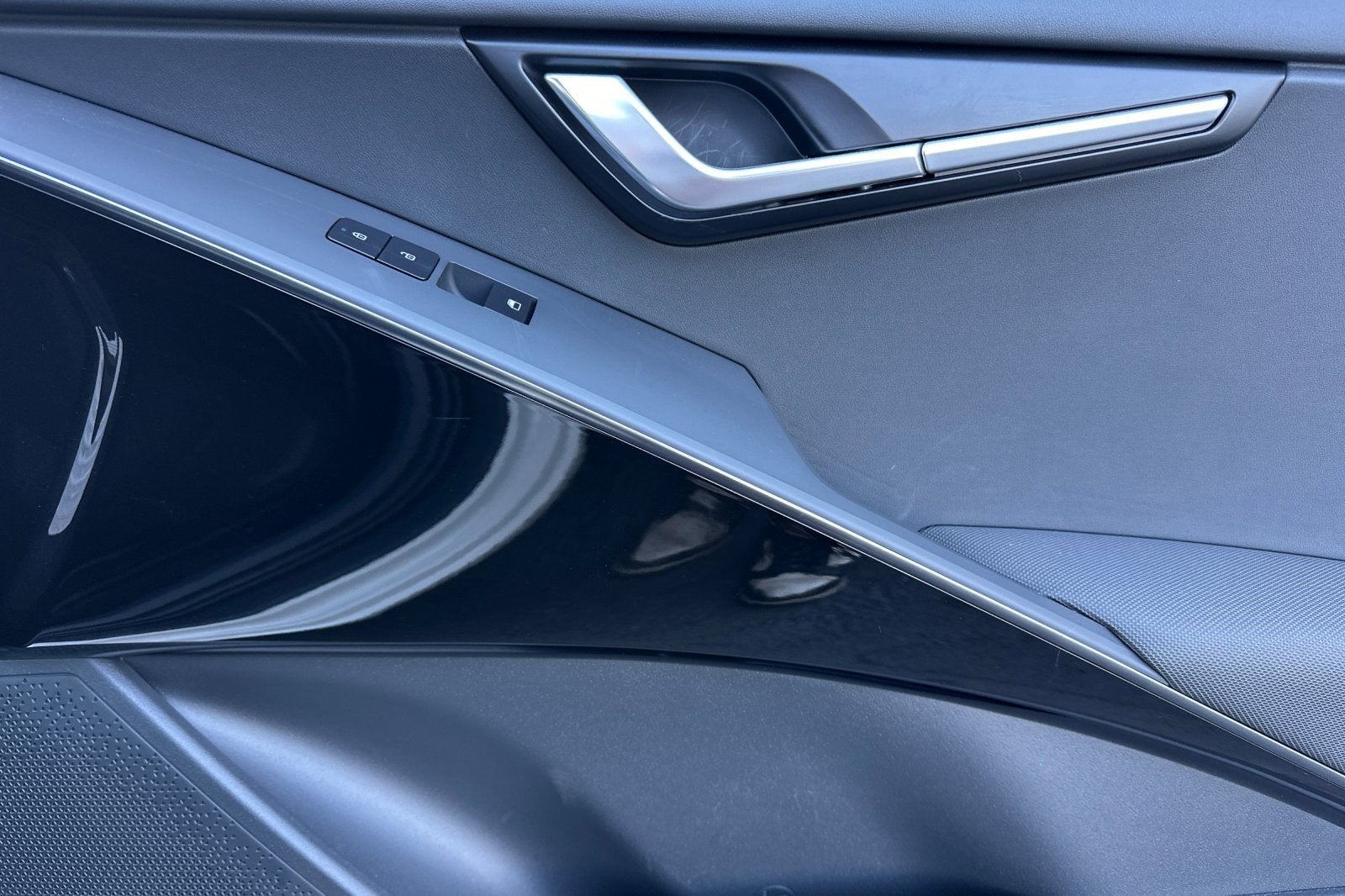 2025 Kia Niro Plug-In Hybrid EX