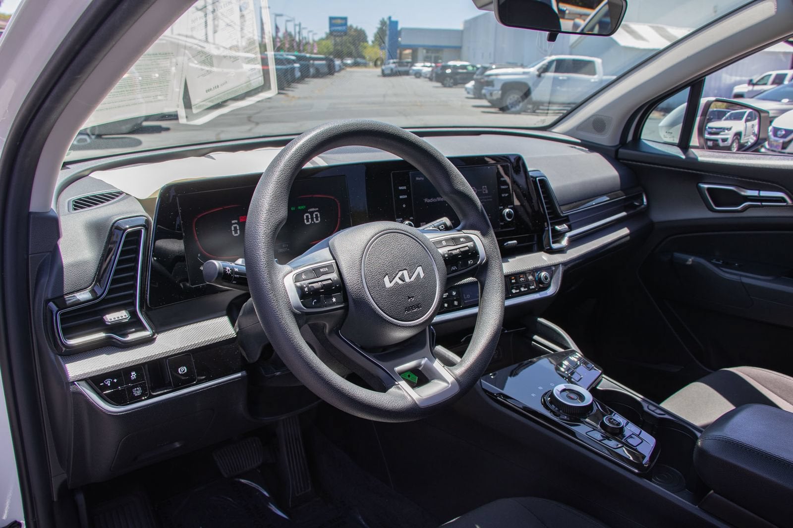 2023 Kia Sportage Hybrid LX