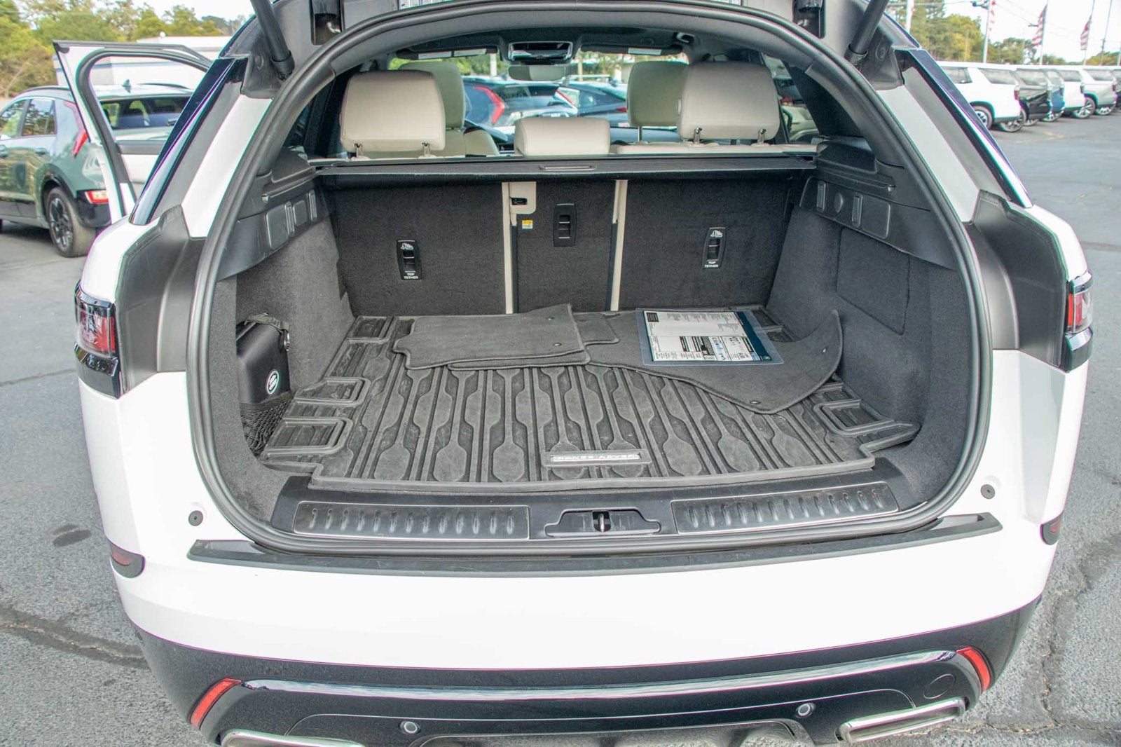 2023 Land Rover Range Rover Velar P340 R-Dynamic S MHEV