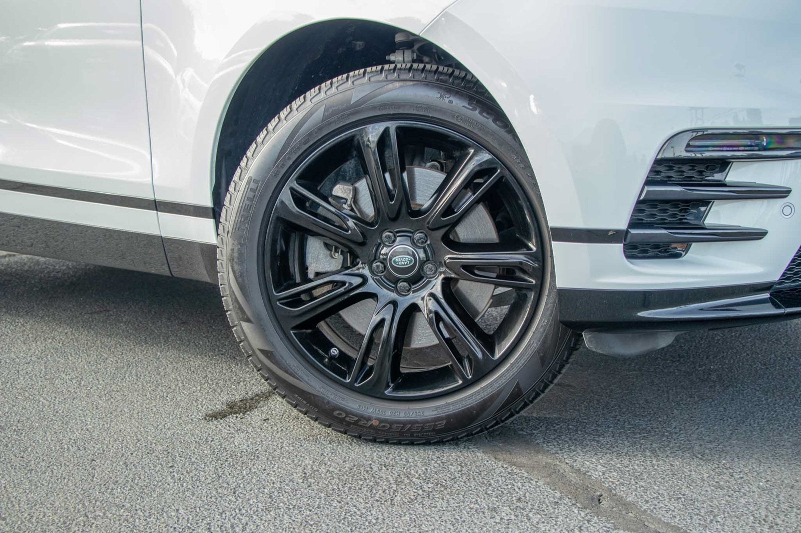 2023 Land Rover Range Rover Velar P340 R-Dynamic S MHEV