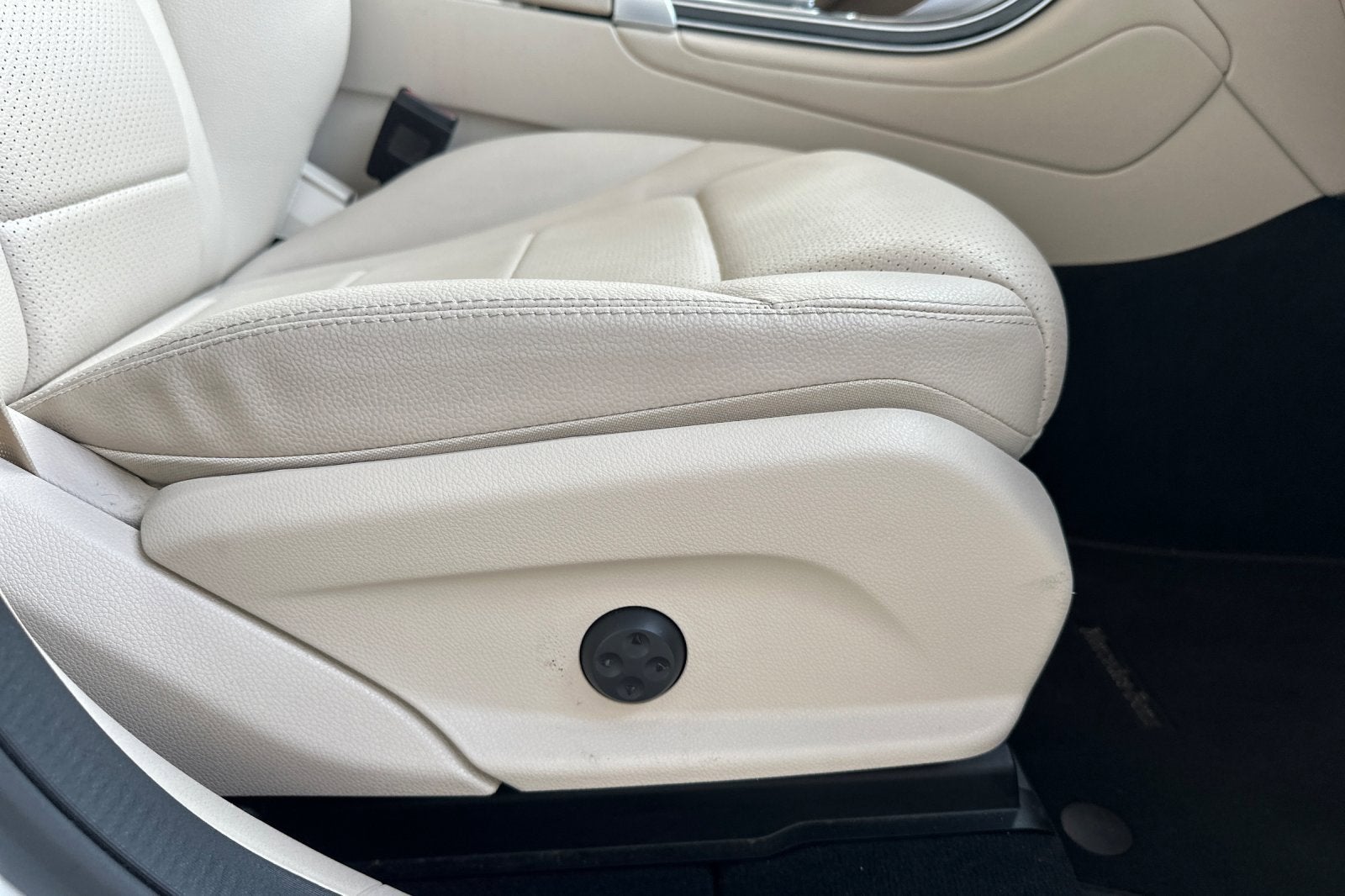 2022 Mercedes-Benz GLC 300 4MATIC® SUV