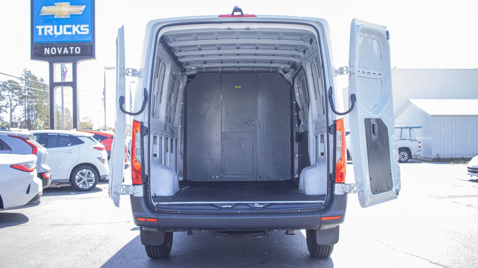 2019 Freightliner Sprinter Van Base