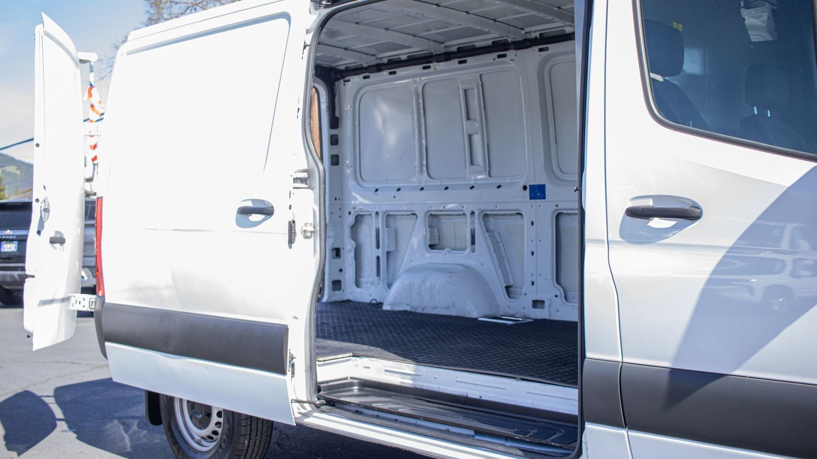 2019 Freightliner Sprinter Van Base