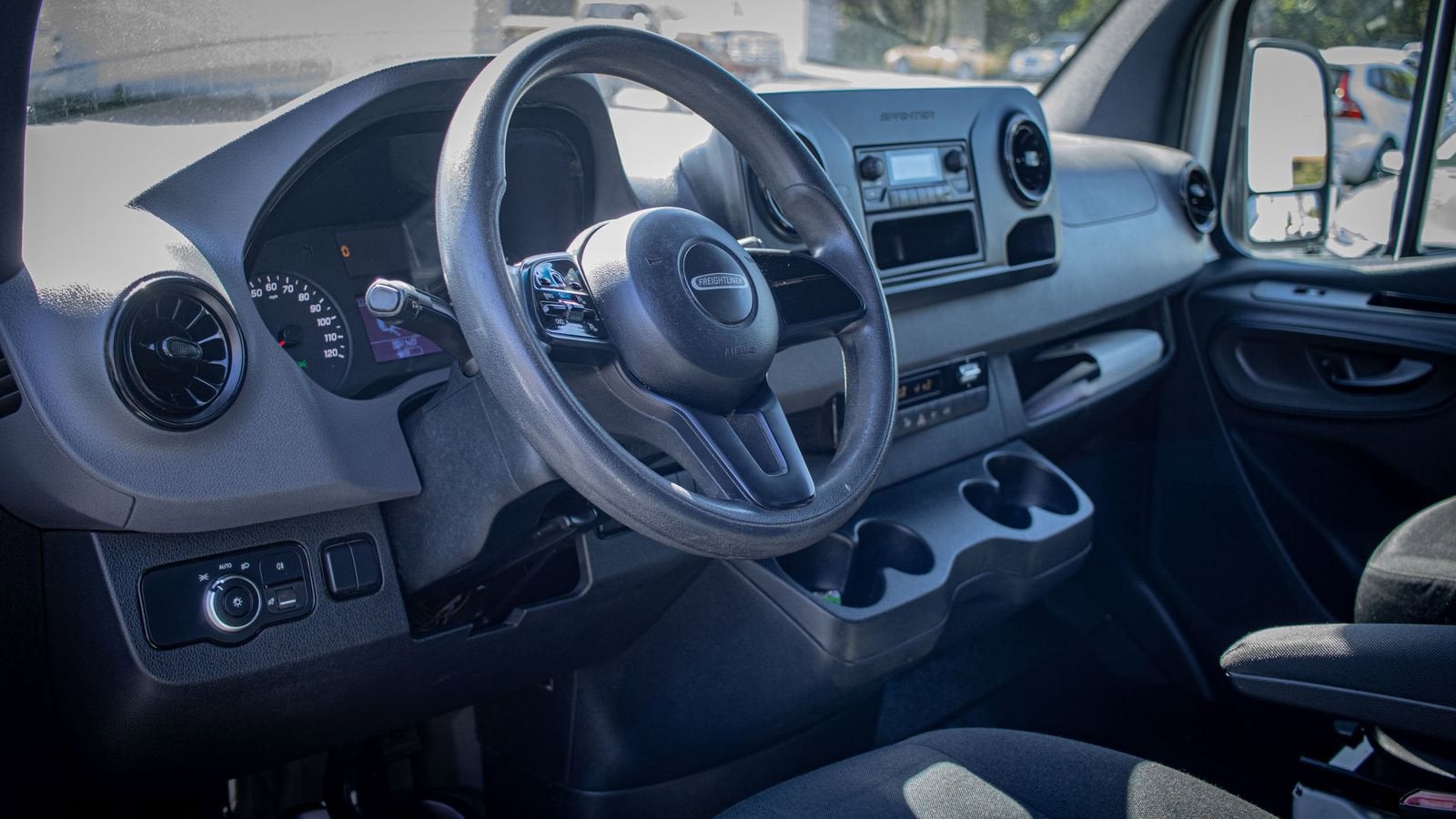 2019 Freightliner Sprinter Van Base