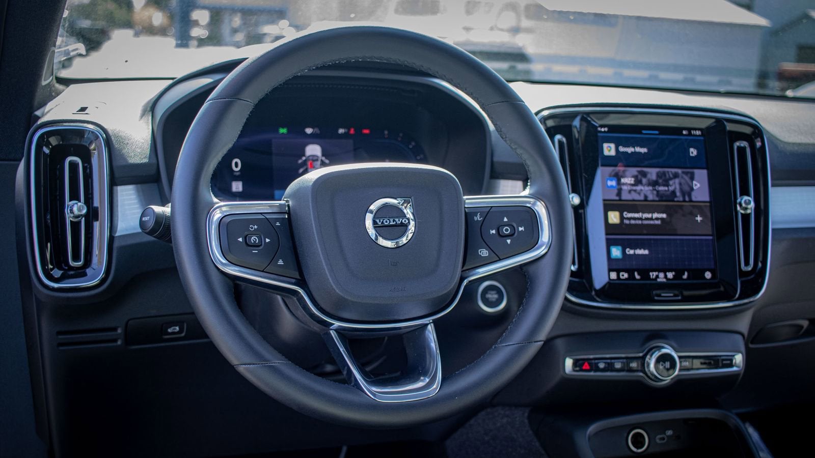 2024 Volvo XC40 Core Bright Theme