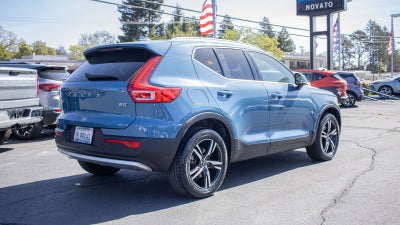 2024 Volvo XC40 Core Bright Theme